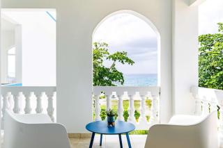 Santorini Views - 2 bedroom suite with breathtaking ocean views - 8