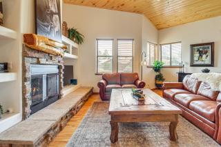 Hike and Explore Show Low Gem with Deck and Grill! - 6