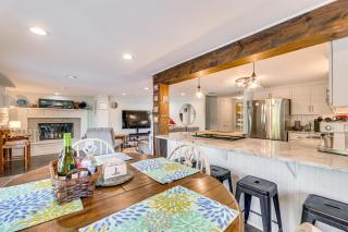 Private On-Site Boat Dock Cabin on Lake Jordan - 1