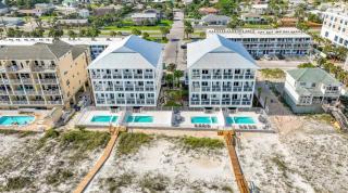 Gulf Front 8 BR 6 BA Private Pool & spa Pickleball Fun - 9