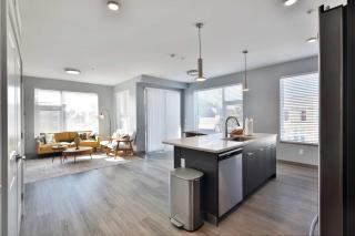 The South Campus Suite - 9