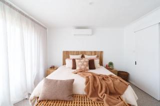 Classic 70's renovated Luxury Shack Pet Friendly - 1