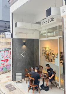 HK Studio Apt with private roof & kitchen - walk-up stairs only - 5