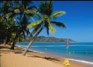 ISLAND ROOM on Magnetic Island - 8