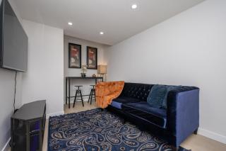 New Cozy 2BR in Glacier Ridge NW Family and Work - 3