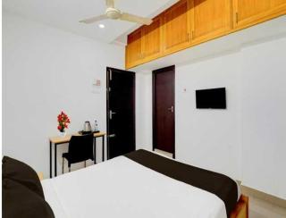 Hotel O Nettoor Junction Kochi Formerly Radhika Residency - 8