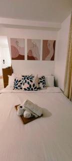 Azure North Family Homestay Big Balcony near Mall - 1