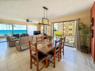 Relaxing Oceanview Condo Pools & Beach E210 - 4