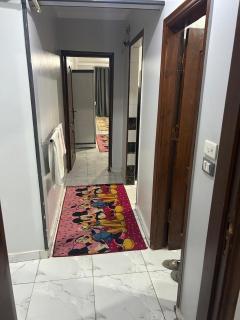 شقة مفروشة بالكامل لاسرة من 6 افراد مكيفة بالخدمات - 9