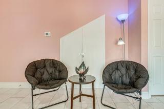 Explore ATL! Cozy Couple's Hideaway in Ellenwood - 8