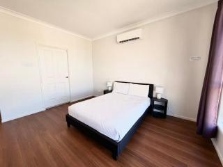 310A Maple House - Ensuite Room in Coopers Plains - 5