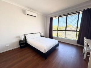 310A Maple House - Ensuite Room in Coopers Plains - 1