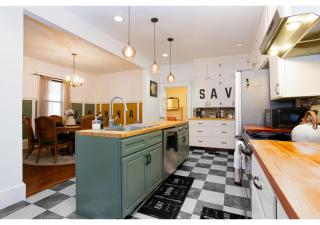 Spacious Home Near Starland, River St & DT - Arcade - 0