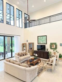 The Bali House Puncak - 9
