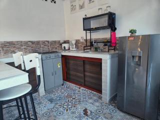 Casa Quetzal, 5 min del Parque, Balcón, Grupos - 8