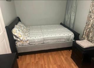 Grove 4- Queen bed with Private bathroom - 9