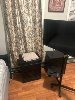 Grove 4- Queen bed with Private bathroom - 8