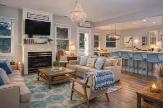 Steps from the Sand 2nd Row Pool & Hot tub - 9