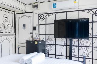 RoomQuest Chiang Mai Tha Phae - 2