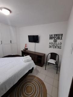 Habitación en apartamento compartido al frente del cc Unico - 9