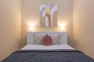 Modern Elegant Oasis - Steps to Opera & Basilica - 8