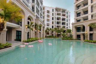 Title Legendary 2 bedroom Pool view D309 - 8