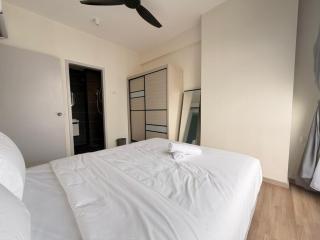 Midas Seri Alam Pororo Family Suite by Ourstay - 0