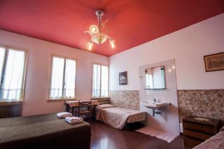 Hotel Locanda Ca' Foscari - Venice - 9