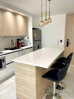 Elegant Studio Pool & Jacuzzi - 5