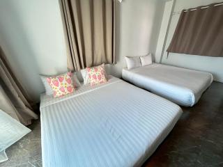 Comfy Hotels Self Check in and Share Bathroom คอมฟี่ โฮเทล เช็คอินด้วยตนเอง และ ห้องน้ำรวม - 2