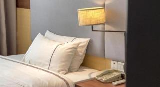 JTOUR Inn Yulin Railway Station Industrial Products Market - 7