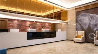 JTOUR Inn Yulin Railway Station Industrial Products Market - 2