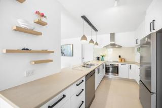 Salad Days -Beachfront & Pet Friendly - 1