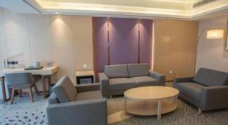 Lavande Hotels· Yueyang Linxiang Zhongfa - 7