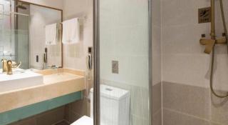 James Joyce Coffetel· Tianjin Olympic Center Lingbin Road Metro Station - 6