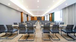 James Joyce Coffetel Tianjin Railway Station - 8