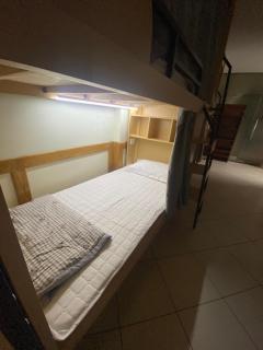 Brother Youth and Backpacker Hostel - 3