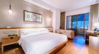 Ramada by Wyndham Guergou - 2