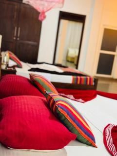 Ravan Safari Rest Inn - 5