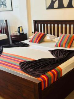 Ravan Safari Rest Inn - 4