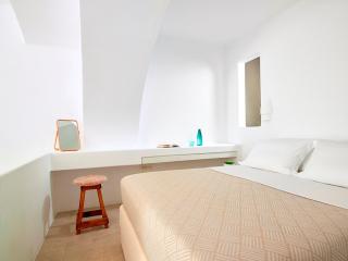 Unique Milos Suites - 4