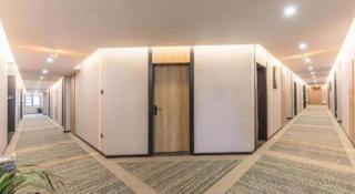 GreenTree Inn Express Zhangjiagang Hexing Town Shazhou Professional Institue of Technology - 9