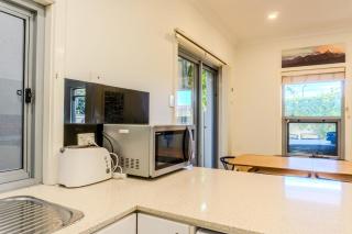 Koala in Brighton 3BR with Sauna, Walk to Jetty, Train and close to Glenelg and CBD - 3