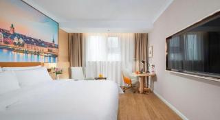 Vienna Hotel Tianjin Chentangzhuang Metro Station - 1