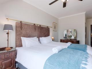 Portland Manor - 6