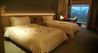 The Mulian Hotel - 9