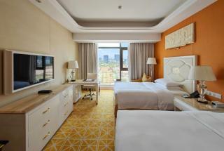 Ramada by Wyndham Sihanoukville Xinhaohui Palace - 1