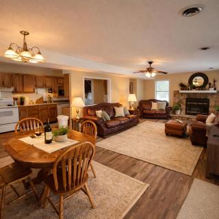 Buccaneer Bay Resort Cottage #56 - 5