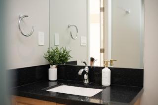 Modern 3BR Suite near UBC & Jericho Beach - 1