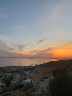 Eleni's Seaview House - 9